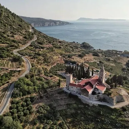 펜션 Authentic Stone House *