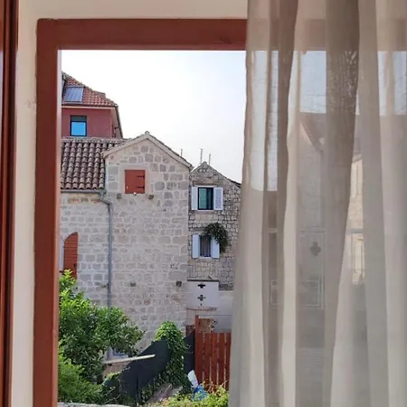 Authentic Stone House Holiday home Vis