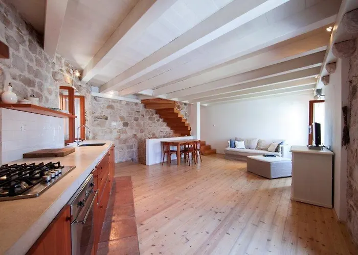 Authentic Stone House Vikendica *