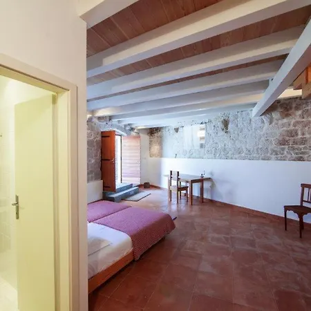 Authentic Stone House Dom wakacyjny